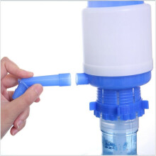 Manuell vattenpump för dryckesdispenser, bärbar vattenpump med justerbar höjd upp till 52 cm, livsmedelsklassad plasthandpump för 2,5 l, 5 l, 8 l