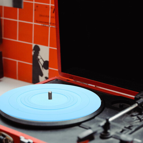Base para toca-discos feita de silicone para estabilidade e proteção do toca-discos. 7,87 x 0,12 polegadas. 2