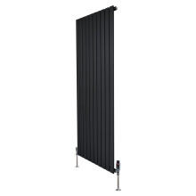 Flachheizkörper & Ventile – 1600mm x 700mm – Schwarz