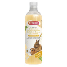 Beaphar - Small Animal Shampoo 250ml – Enriched with Camomile & Aloe Vera – For Rabbits, Guinea Pigs & Other Small Animals - pH-Neutral, Veg
