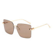 (Gold Brown)Quadratische Damen-Sonnenbrille mit Metallgestell und getönten PC-Gläsern Strandstil Straße