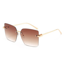 (Gold)Quadratische Damen-Sonnenbrille mit Metallgestell und getönten PC-Gläsern Strandstil Straße