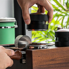 Kaffetamper Rostfritt Stål Justerbart Djup Kalibrerad Kaffefördelare Självanpassningsbar Höjd Sabotage 51mm