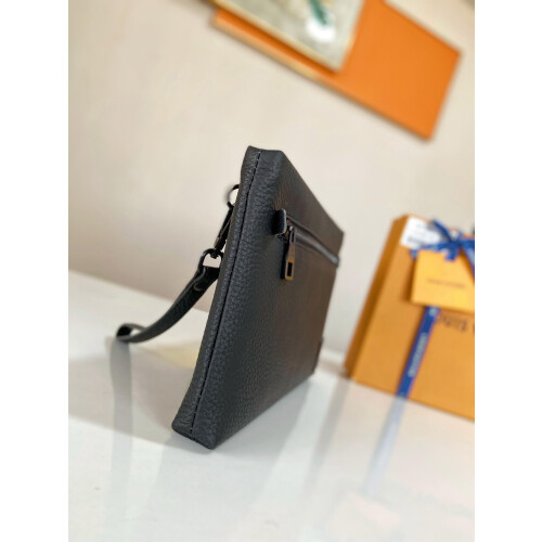 Louis Vuitton Leather Pouch 610 28cm 2