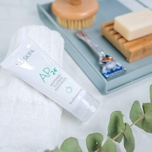 NUSKIN. AP 24 Whitening Fluoride Toothpaste for Whitening The Teeth 1