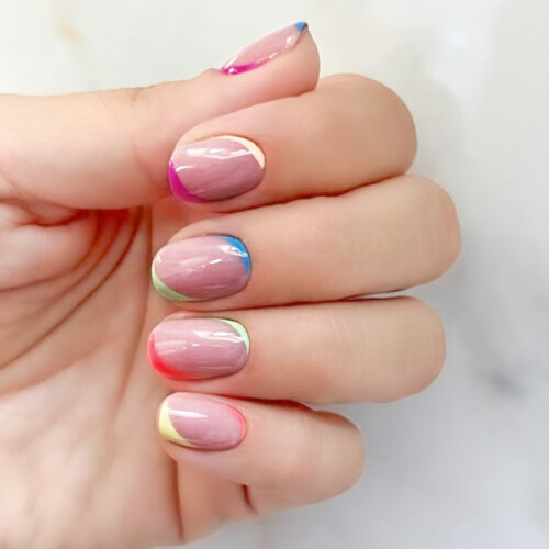 24PCS Pink Fake Nails, Colorful Edge, Durable Design