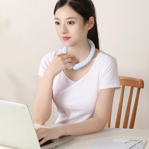 (White) Cooling Neck Wrap for Hot Flashes Relief 1