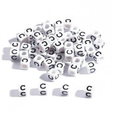 100 Acryl-Würfelbuchstabenperlen für Kinder zum Basteln von handgefertigtem Schmuck und DIY-Armbändern (6 mm-C)