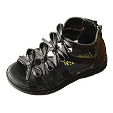 Sommersandaler for småjenter, pustende, flat såle, innendørs og utendørs, tøfler for barn, komfortable, lette strandsko, svarte, 5-5,5 år