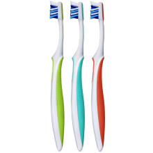 Oral-B Cross-Action Tandbørste, Kompakt Blød Hoved PRO, 3 Pak