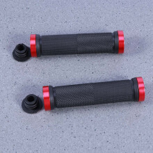 Snygga styrhandtag för mountainbike med halkfri design för bekväma turer. Röd plast och aluminium.