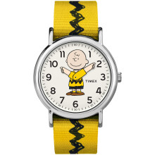 Montre Timex Unisex TW2R41100 Weekender 38mm Peanuts Charlie Brown avec bracelet en nylon