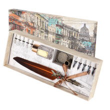 Vintage Feather Pen Set with Ink Carving in Brown - Ideal Gift for Lovers & Teachers