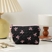 Portable Coquette Floral Bow Makeup Bag, Quilted Bow Cosmetic Bag Small Travel Aesthetic Pleated Make up Bag Cute Toiletry Bag for Women Teen