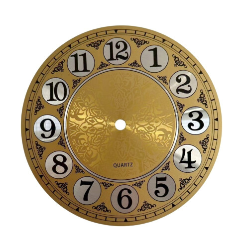 Relógio de parede vintage de alumínio com mostrador de 7 polegadas (180 mm) de diâmetro e numerais arábicos.