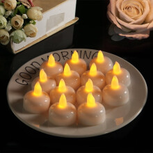 Lot de 24 bougies flottantes LED sans flamme, idéales pour Noël et les fiançailles (4 x 4 x 4 cm).