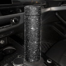 Gobelet isotherme en acier inoxydable de 700 ml avec détails en strass