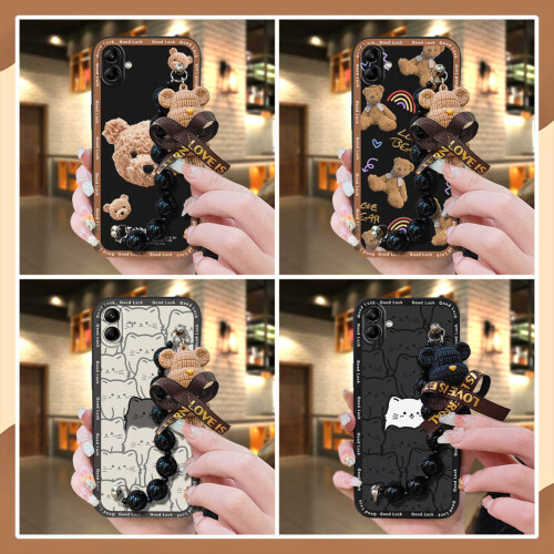 Capa para celular compatível com Samsung Galaxy A05/SM-A055F – Capa de silicone resistente à sujeira e a impactos com pingente de urso e design 2