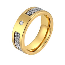 Alliance pour homme en acier inoxydable doré avec zircon cubique