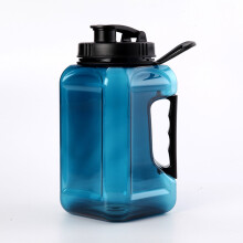 Große, auslaufsichere und BPA-freie Wasserflasche für Fitnessstudio, Wandern und Büro – kompatibel mit Standard-Flaschenhaltern