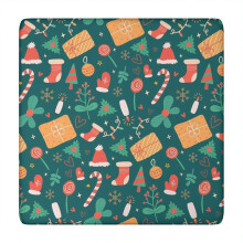 Nappe de Noël lavable avec finition élastique, carrée de 86 x 86 cm, infroissable et prête à l'emploi dès sa sortie de l'emballage.