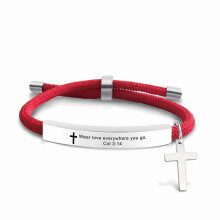 Pulseira trançada em aço inoxidável com cordão vermelho e gravação - Presente de Natal e Pulseira Comemorativa
