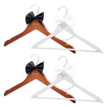 4Pcs Wedding Dress Hanger with Bow Pearl Bride and Groom Gown Toast Dress Tuxedo Suit Wooden Anti Slip Hanger Wedding Favor