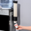 Engangs papirkoppplukker Vanndispenser Automatisk koppdråper Plastkoppholder Papirkoppsplitter 2