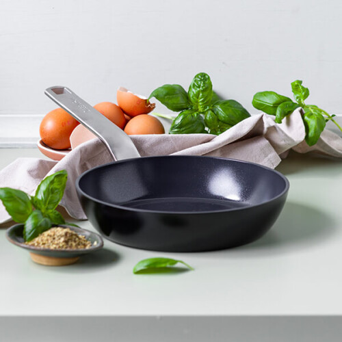 GreenPan GreenPan Evolution 24cm Frypan Black 1