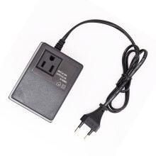 200W Reise-Steckdosenadapter mit internationaler Spannungswandlung, 2-Rundstift, ABS-Material