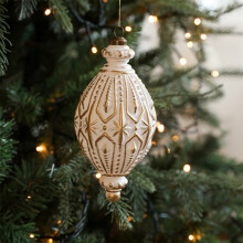 Vintage White & Gold Christmas Ornament – Decorative Hanging Bauble, Carved Plastic Ball, Compatible with Holiday Trees