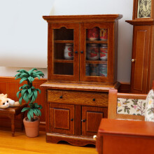 Holz-Puppenhaus-Aufbewahrungsschrank 8,5x4x14cm Dekoratives Foto-Requisit