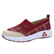 Naisten isot verkkopohjaiset slip-on-kengät, pehmeä pohja, hengittävä, pyöreä kärki, punainen, EU36 (US5.5), 0,79" korko