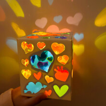 Lámpara portátil hecha a mano con proyección de luz multicolor – Kit de manualidades DIY para niños, compatible con la decoración de aulas y