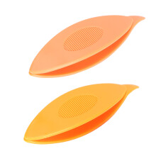 2pcs Plastic Tatting Shuttles for Crochet & Hand Sewing Crafts Bright Orange