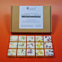 Oriental & Woody - Highly Scented Botanical Wax Melts Collections (15 x 13.5g Hand Crafted) - Vegan Friendly & Cruelty Free - Plastic Free