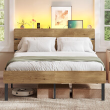 VASAGLE Double Metal Bed Frame - 135 x 190 cm - LED Lights