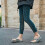 Graue, leichte Damen-Flip-Flops mit rutschfester Oberfläche 7