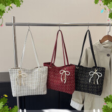 Borsa a tracolla da donna con motivo a quadri nero, bianco e rosso