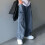 Ανδρικό τζιν Baggy Cargo σε άνετη γραμμή, σε γκρι χρώμα με μεγάλες τσέπες, σκισμένο 2