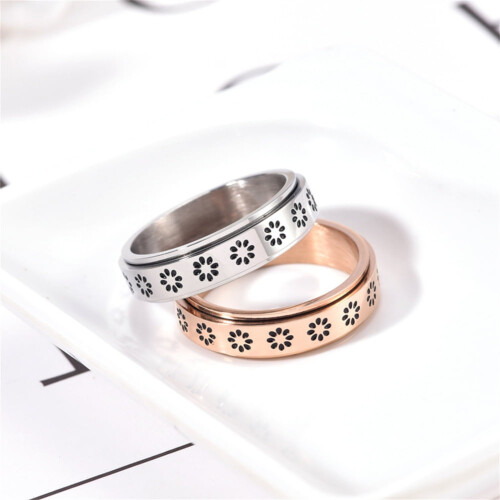 Schwarzer Edelstahl-Partnerring mit Blume, 6 mm, glänzend silber 2