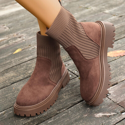 Bota feminina casual de cano curto com salto grosso e bico quadrado, cor sólida, tamanho 5.5 (EUA) / 9,06 polegadas, em material flocado. 1