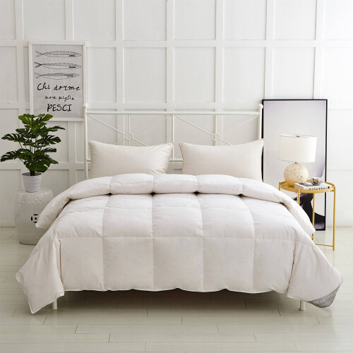 HOMEFOUCS Luxurious Goose Feather & Down Duvet 1