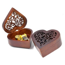Wind Music Box, Heart Shaped Vintage Wood Carved Mechanism Musical Gift for Lover Girlfriend Wife 'S Day