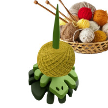 (Green) 3D Printed Revolving Yarn Ball Holder Crochet Yarn Holder Storage Crochet Yarn Ball Knitting Crochet Supplies Sewing Crafts