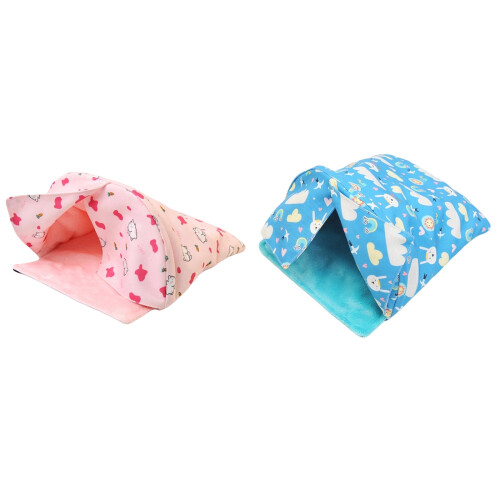Des cachettes en peluche placent une belle maison de-Bleu 1