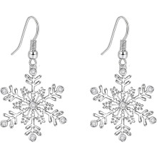 Oorbellen met sneeuwvlokken en emaille accenten, hangende oorbellen met kerstsnoepjes en boompjes als bedeltjes, hypoallergeen en loodvrij