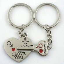 Conjunto de chaveiros de casal em liga de zinco durável e de alta qualidade com design de quebra-cabeça em forma de coração, tema "Eu te amo",