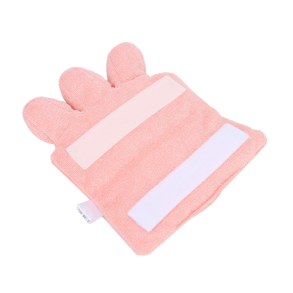 Finger Spacer Tool for Hand Ulcer Prevention