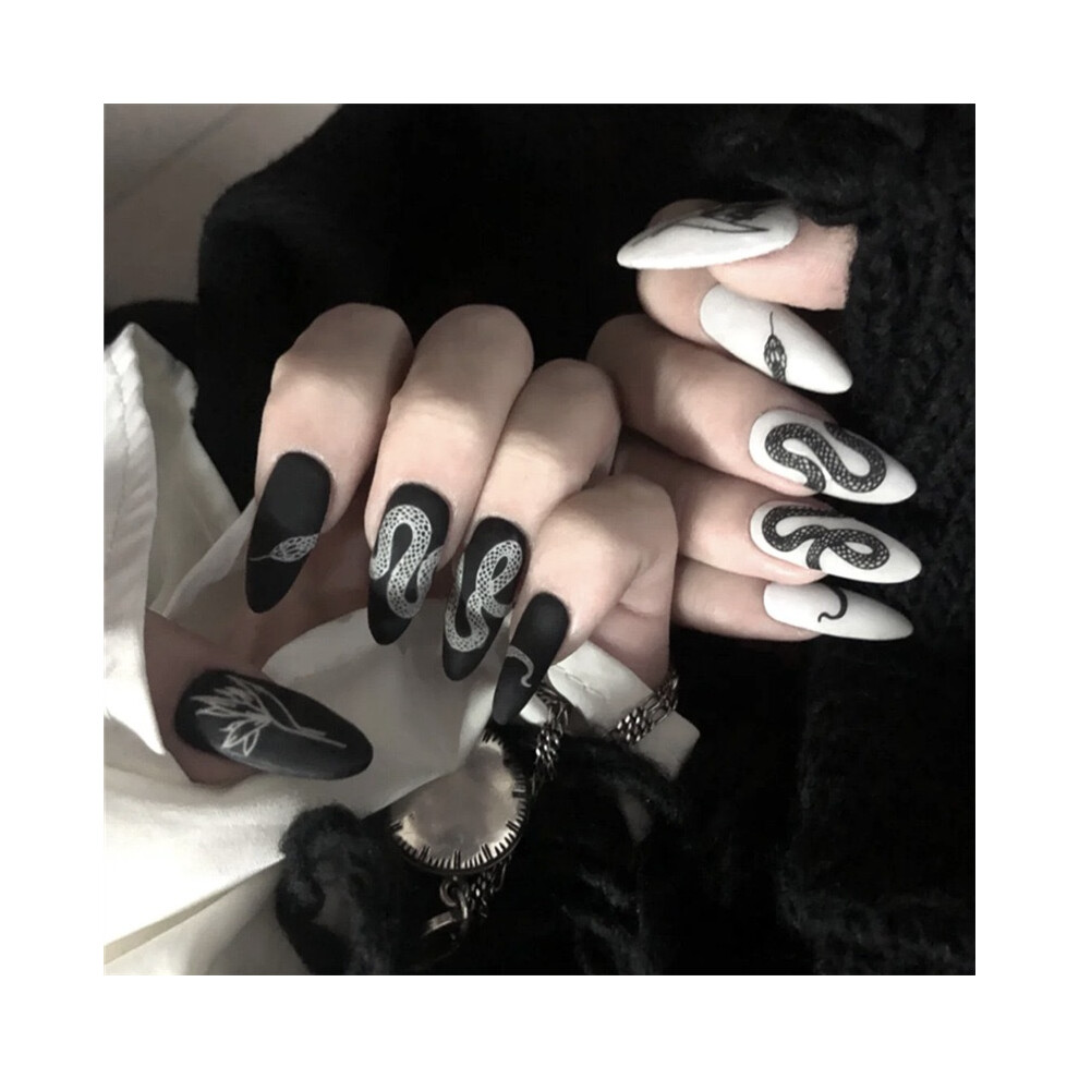 Reach-Tools 24Pcs Black & White Snake False Nails